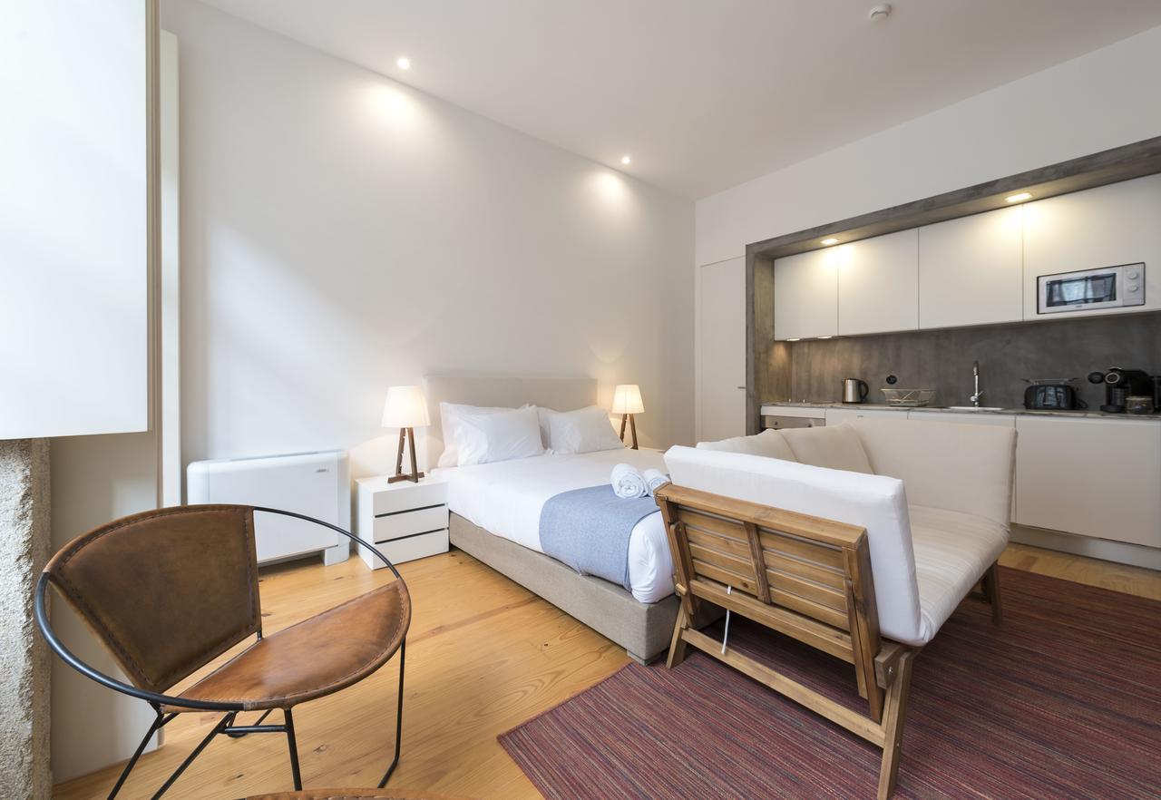Lovelystay - Rico'S Apartment - Almada 2º F Porto Bagian luar foto