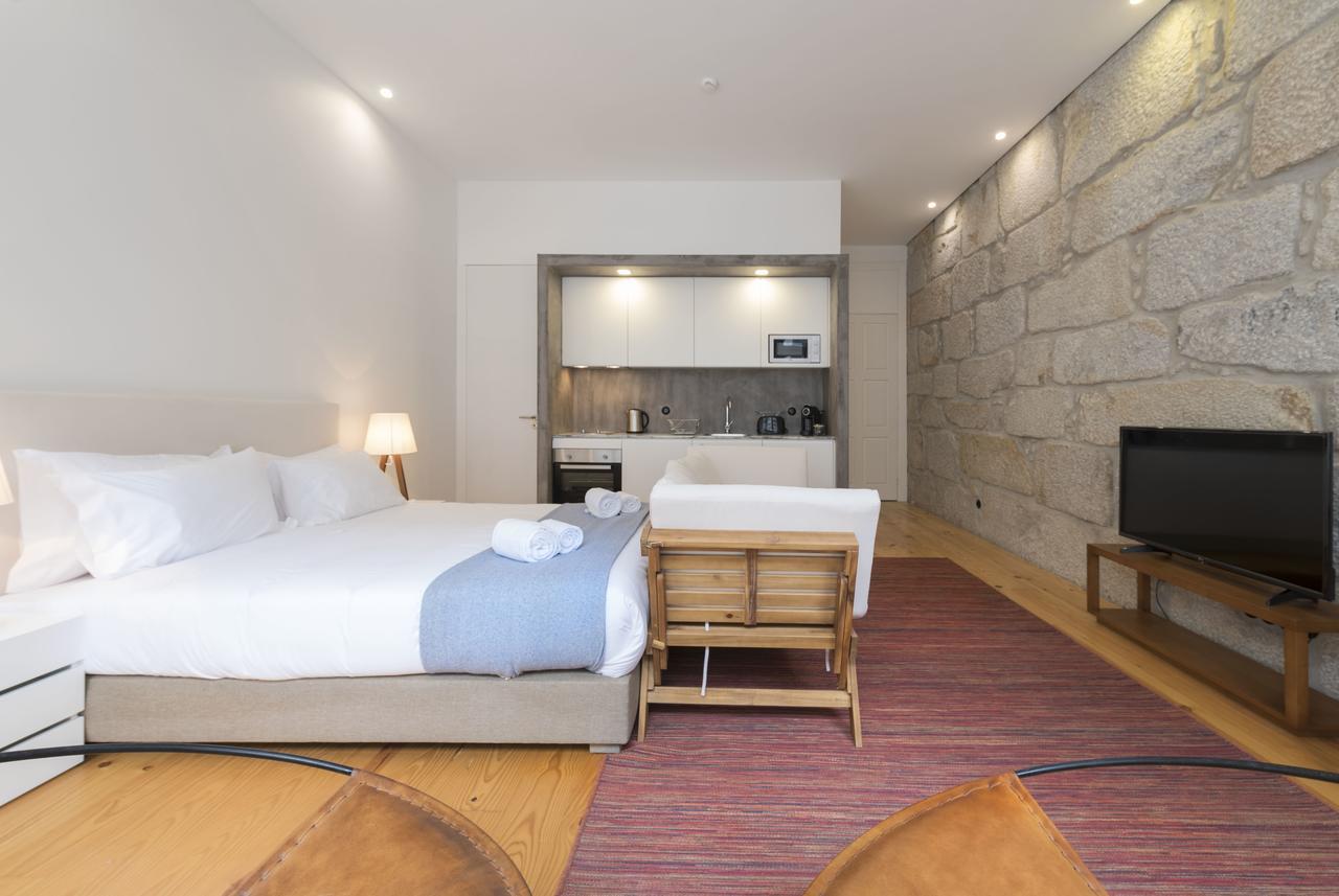 Lovelystay - Rico'S Apartment - Almada 2º F Porto Bagian luar foto