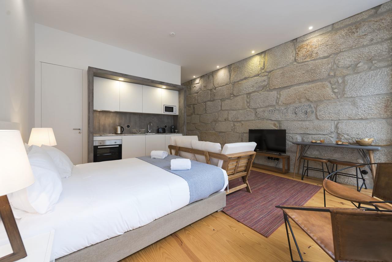Lovelystay - Rico'S Apartment - Almada 2º F Porto Bagian luar foto